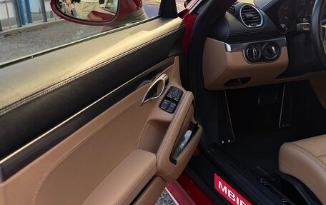 Porsche Cayman, 2019 год, 7 900 000 рублей, 27 фотография
