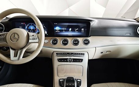 Mercedes-Benz CLS, 2018 год, 4 249 000 рублей, 15 фотография