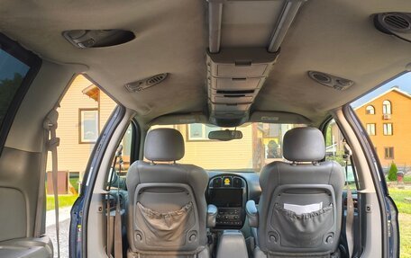 Chrysler Town & Country IV, 2004 год, 810 000 рублей, 16 фотография