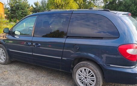 Chrysler Town & Country IV, 2004 год, 810 000 рублей, 26 фотография