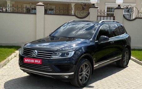 Volkswagen Touareg III, 2016 год, 2 675 000 рублей, 2 фотография