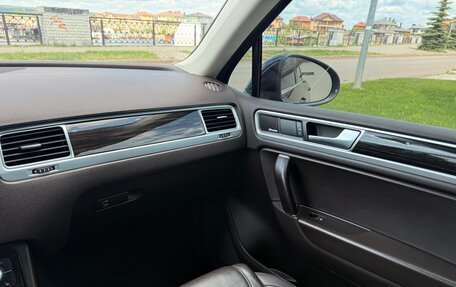 Volkswagen Touareg III, 2016 год, 2 675 000 рублей, 24 фотография