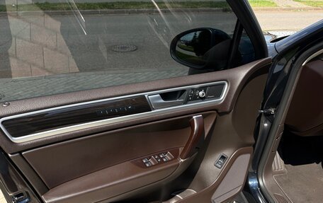 Volkswagen Touareg III, 2016 год, 2 675 000 рублей, 34 фотография
