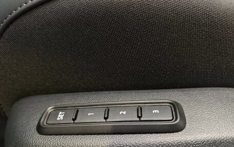 Volkswagen Tiguan, 2025 год, 4 390 000 рублей, 14 фотография