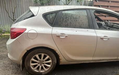 Opel Astra J, 2013 год, 150 000 рублей, 3 фотография
