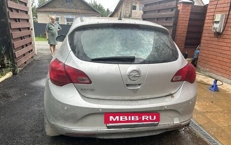 Opel Astra J, 2013 год, 150 000 рублей, 4 фотография