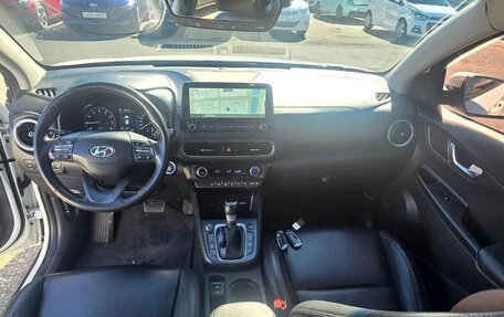 Hyundai Kona I, 2022 год, 1 678 000 рублей, 5 фотография