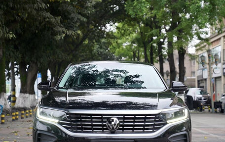 Volkswagen Passat B8 рестайлинг, 2023 год, 1 706 000 рублей, 2 фотография