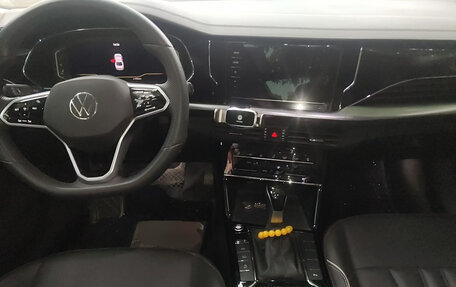 Volkswagen Passat B8 рестайлинг, 2023 год, 1 706 000 рублей, 10 фотография