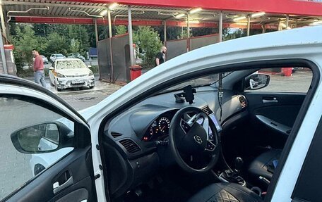 Hyundai Solaris II рестайлинг, 2013 год, 620 000 рублей, 6 фотография