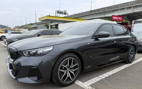 BMW 5 серия, 2025 год, 7 690 000 рублей, 2 фотография