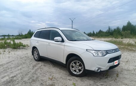 Mitsubishi Outlander III рестайлинг 3, 2012 год, 1 020 000 рублей, 3 фотография
