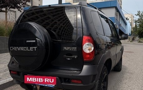 Chevrolet Niva I рестайлинг, 2015 год, 680 000 рублей, 5 фотография