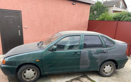 Volkswagen Polo III рестайлинг, 1998 год, 55 000 рублей, 2 фотография
