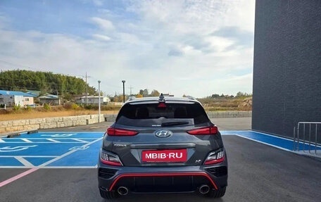 Hyundai Kona I, 2022 год, 1 699 000 рублей, 5 фотография
