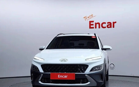 Hyundai Kona I, 2022 год, 1 735 000 рублей, 2 фотография