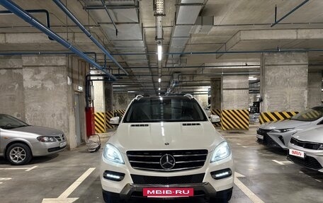 Mercedes-Benz M-Класс, 2013 год, 2 890 000 рублей, 2 фотография