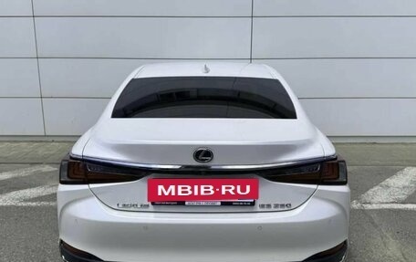 Lexus ES VII, 2020 год, 3 620 000 рублей, 7 фотография