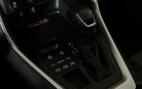 Toyota RAV4, 2025 год, 3 997 000 рублей, 18 фотография