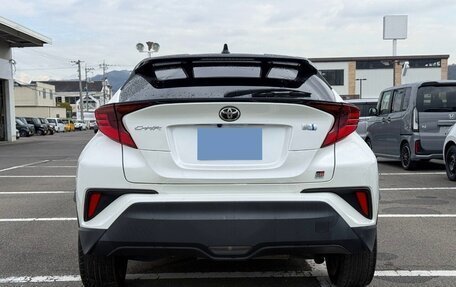 Toyota C-HR I рестайлинг, 2022 год, 1 600 000 рублей, 6 фотография