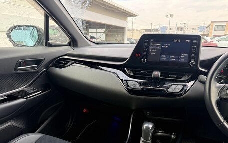 Toyota C-HR I рестайлинг, 2022 год, 1 600 000 рублей, 12 фотография