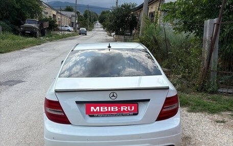 Mercedes-Benz C-Класс, 2011 год, 1 150 000 рублей, 2 фотография