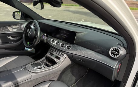 Mercedes-Benz E-Класс, 2020 год, 5 200 000 рублей, 8 фотография