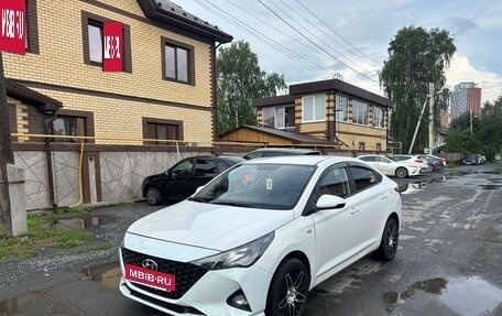 Hyundai Solaris II рестайлинг, 2021 год, 1 299 999 рублей, 3 фотография