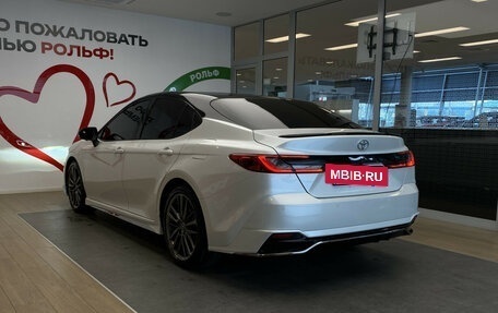 Toyota Camry, 2024 год, 3 790 000 рублей, 7 фотография