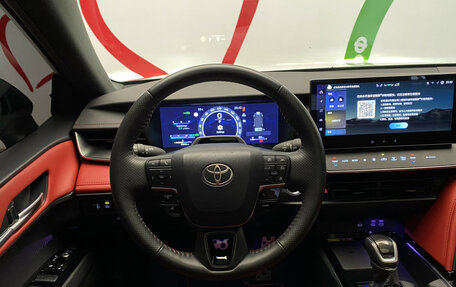 Toyota Camry, 2024 год, 3 790 000 рублей, 15 фотография