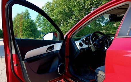 Chevrolet Cruze II, 2010 год, 620 000 рублей, 8 фотография