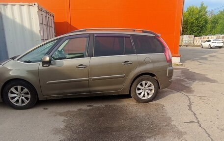 Citroen C4 Picasso II рестайлинг, 2010 год, 430 000 рублей, 3 фотография