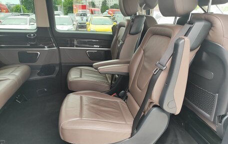 Mercedes-Benz V-Класс, 2022 год, 6 312 000 рублей, 11 фотография