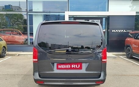 Mercedes-Benz V-Класс, 2022 год, 6 312 000 рублей, 6 фотография