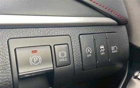 Toyota Harrier, 2020 год, 1 880 000 рублей, 15 фотография
