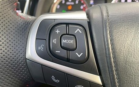 Toyota Harrier, 2020 год, 1 880 000 рублей, 20 фотография