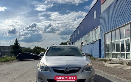Opel Astra J, 2011 год, 499 999 рублей, 10 фотография