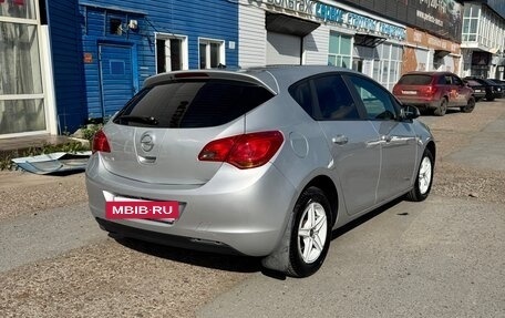 Opel Astra J, 2011 год, 499 999 рублей, 3 фотография