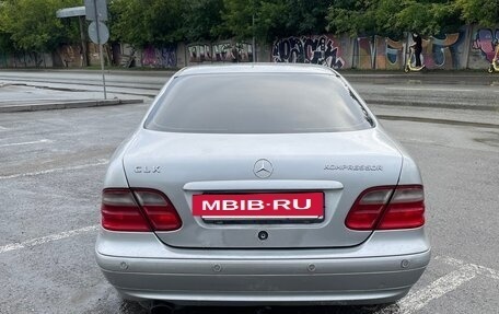 Mercedes-Benz CLK-Класс, 2000 год, 500 000 рублей, 4 фотография
