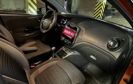 Renault Kaptur I рестайлинг, 2017 год, 1 748 000 рублей, 27 фотография