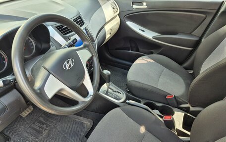 Hyundai Solaris II рестайлинг, 2013 год, 840 000 рублей, 14 фотография
