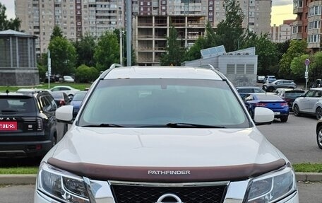 Nissan Pathfinder, 2015 год, 1 700 000 рублей, 1 фотография