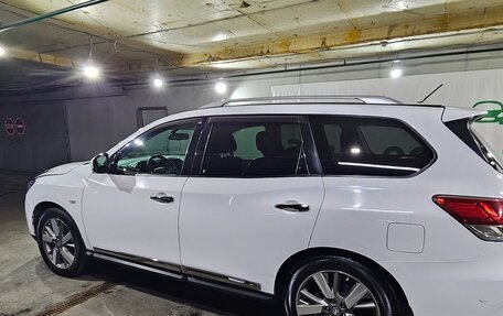 Nissan Pathfinder, 2015 год, 1 700 000 рублей, 4 фотография