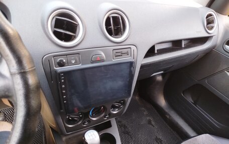 Ford Fusion I, 2006 год, 350 000 рублей, 4 фотография