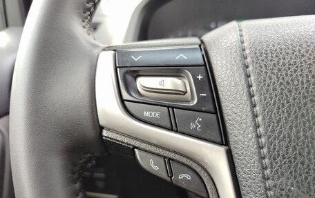 Toyota Land Cruiser Prado 150 рестайлинг 2, 2021 год, 4 999 000 рублей, 18 фотография
