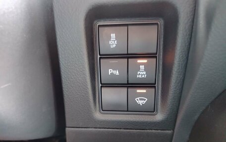 Toyota Land Cruiser Prado 150 рестайлинг 2, 2021 год, 4 999 000 рублей, 23 фотография