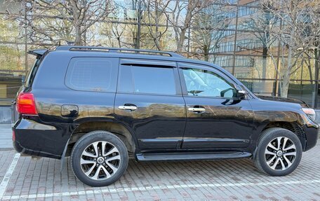 Toyota Land Cruiser 200, 2013 год, 2 850 000 рублей, 6 фотография