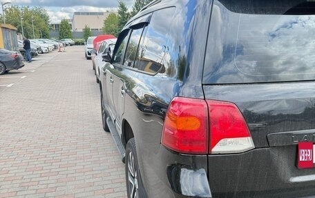Toyota Land Cruiser 200, 2013 год, 2 850 000 рублей, 13 фотография