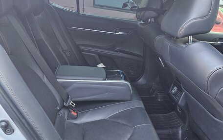 Toyota Camry, 2019 год, 3 250 000 рублей, 8 фотография