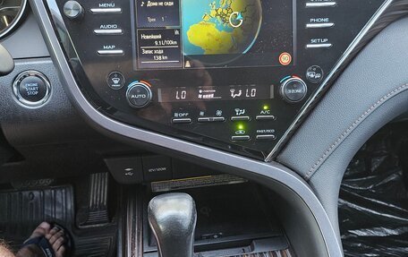 Toyota Camry, 2019 год, 3 250 000 рублей, 6 фотография